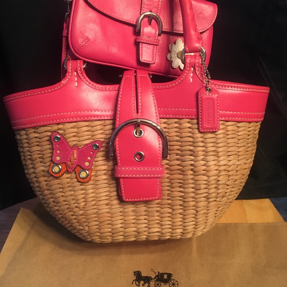 Coach pink leather butterfly straw+flower wallet - Picture 6 of 6